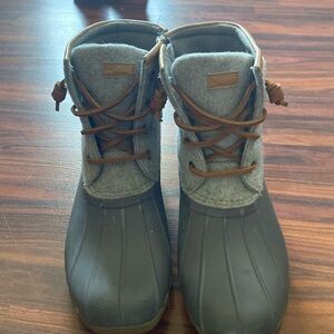 Sperry rain boots